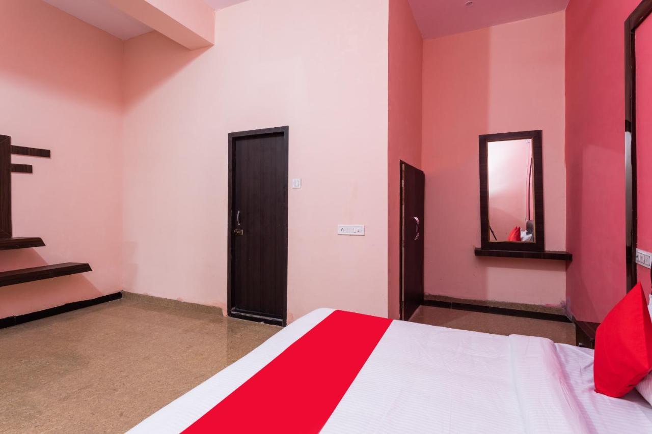 Oyo 35845 U-Turn Hotel Harsola Bagian luar foto