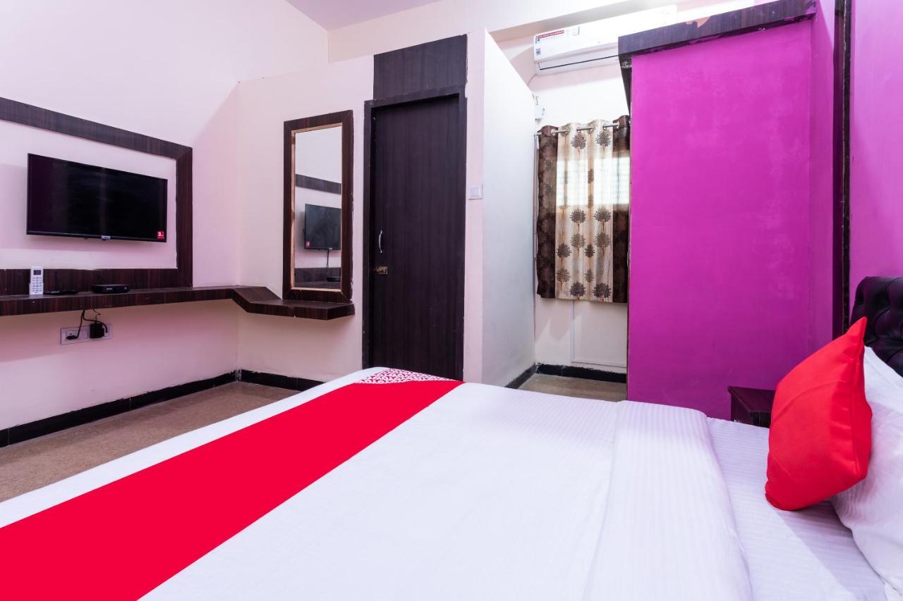 Oyo 35845 U-Turn Hotel Harsola Bagian luar foto