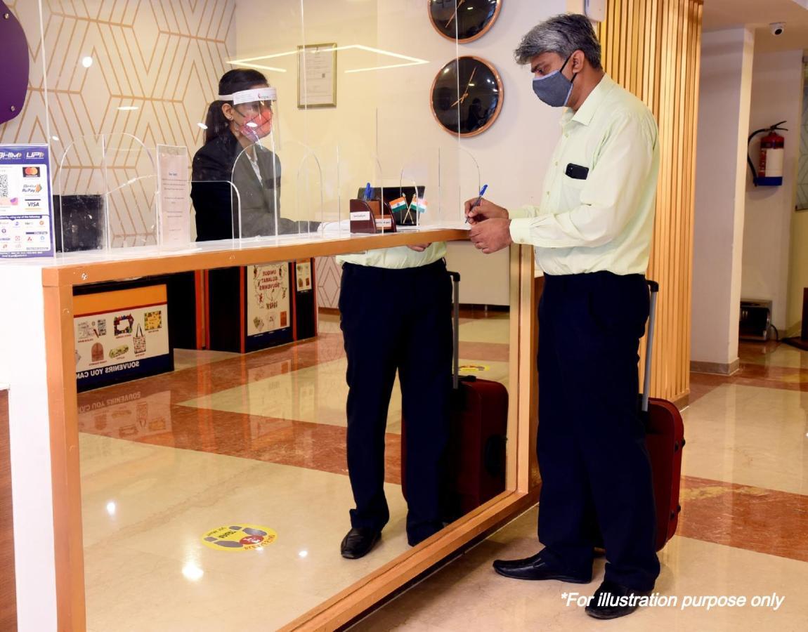 Oyo 35845 U-Turn Hotel Harsola Bagian luar foto